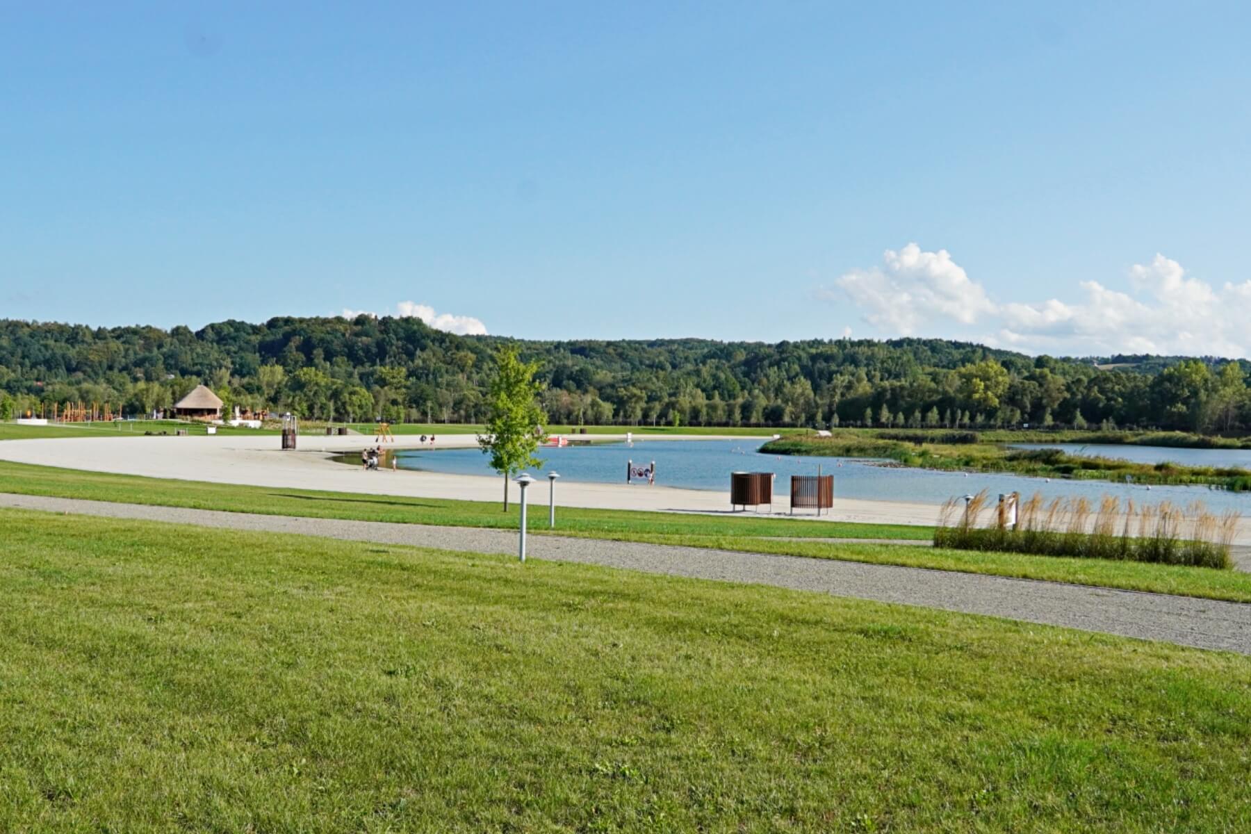 Plaża działa w trybie spacerowym